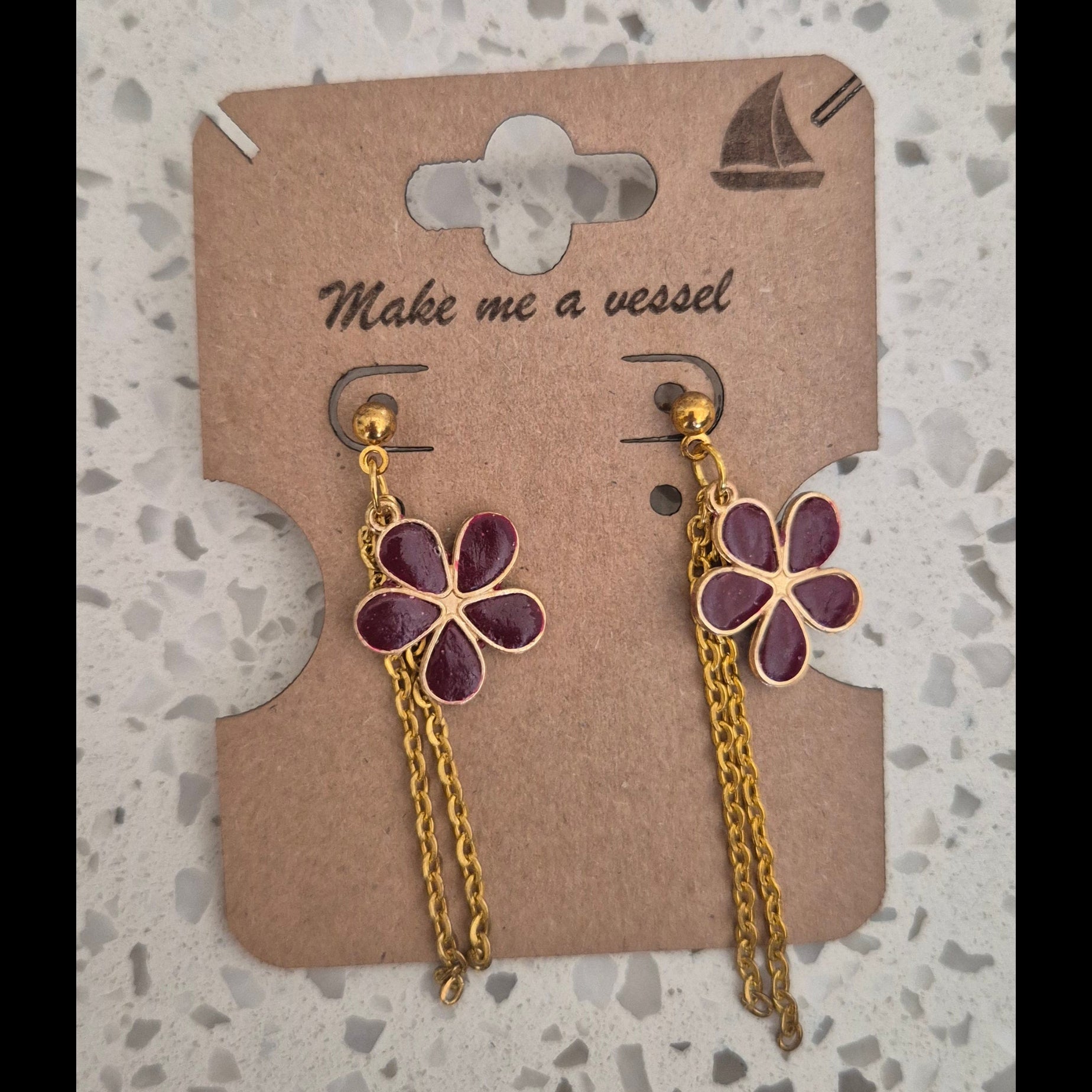 Golden chain with maroon flowers earrings